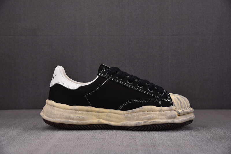 MAISON MIHARA SNEAKERS