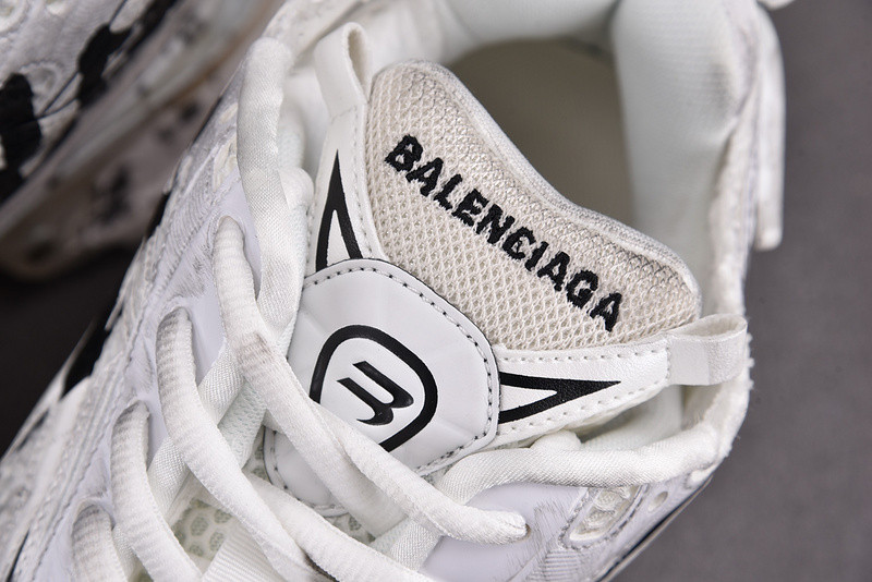 Ba*len*cia*ga runner graffiti 677403 w3ra9 9008