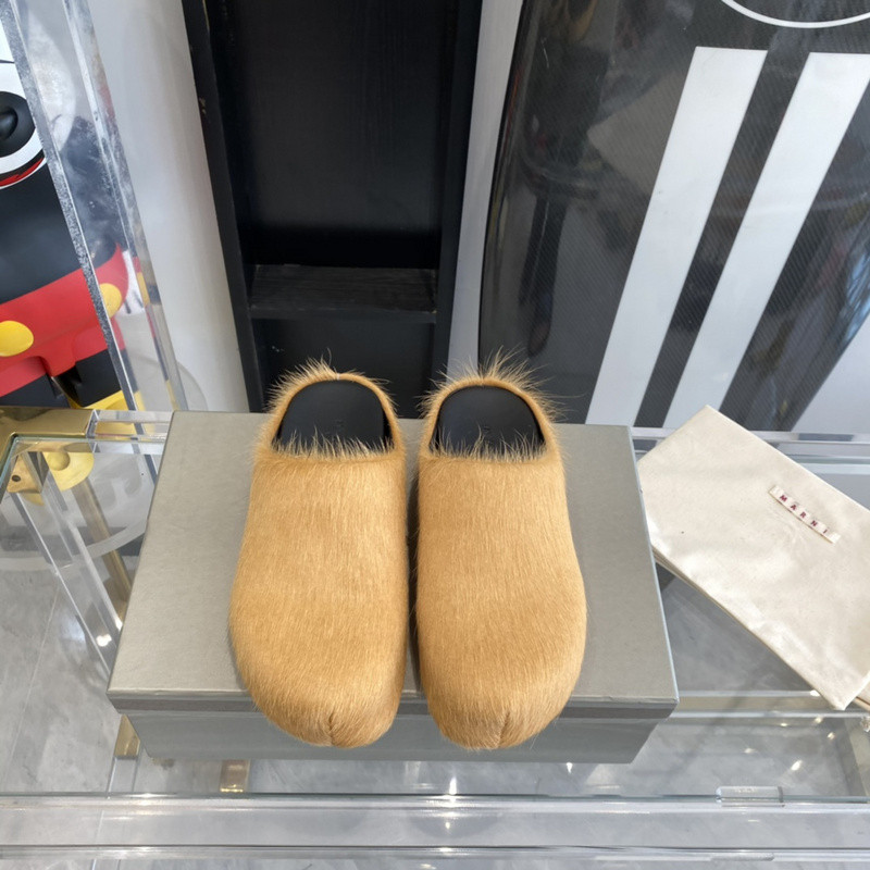 MARNI Fussbett Hairy Mules Yellow Loafers