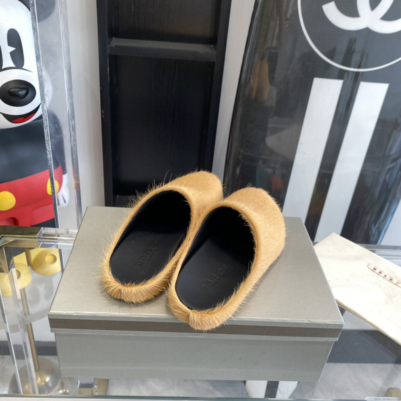 MARNI Fussbett Hairy Mules Yellow Loafers