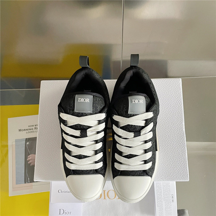 B23 SKATER SNEAKER