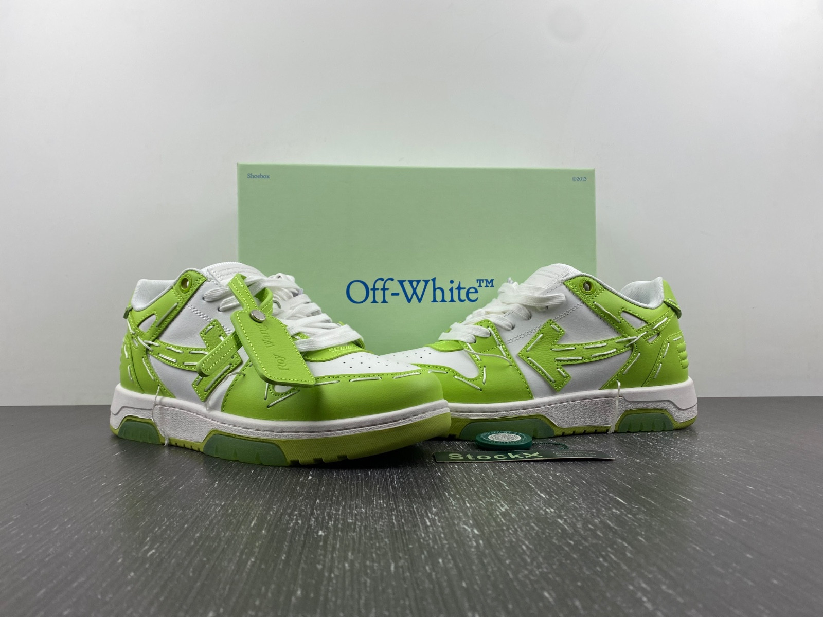Off-White c/o Virgil Abloh