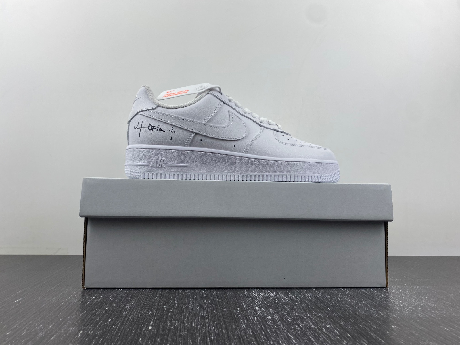 Nike Air Force 1 Low