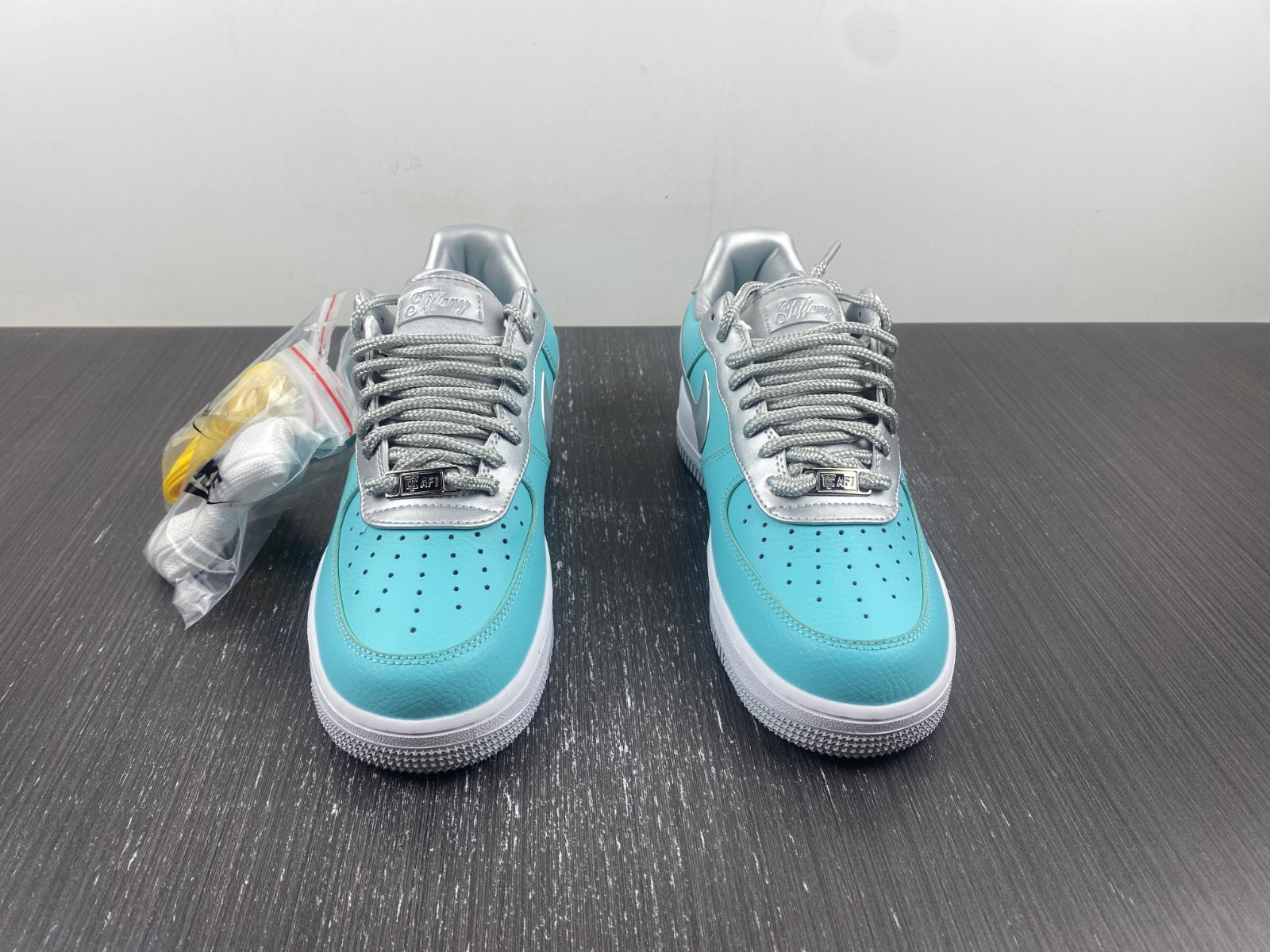 T*f*ny & co. x air force 1 low dz1382-003
