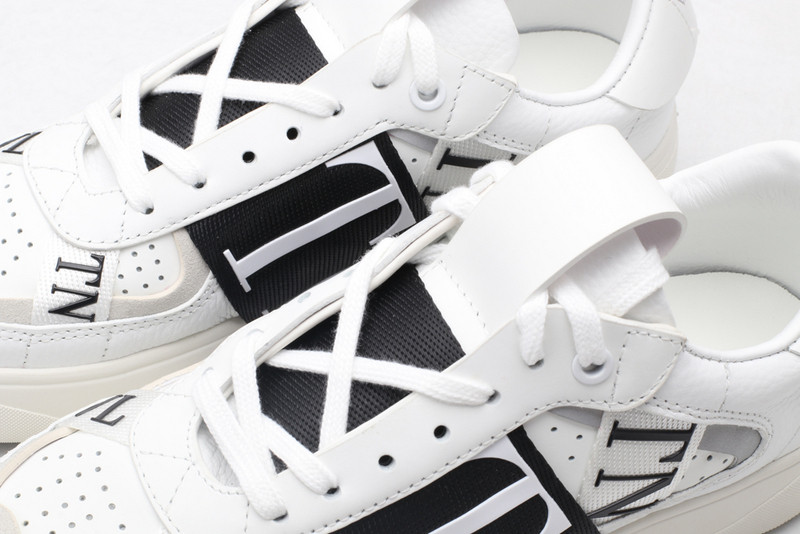 V*LENTINO SNEAKER