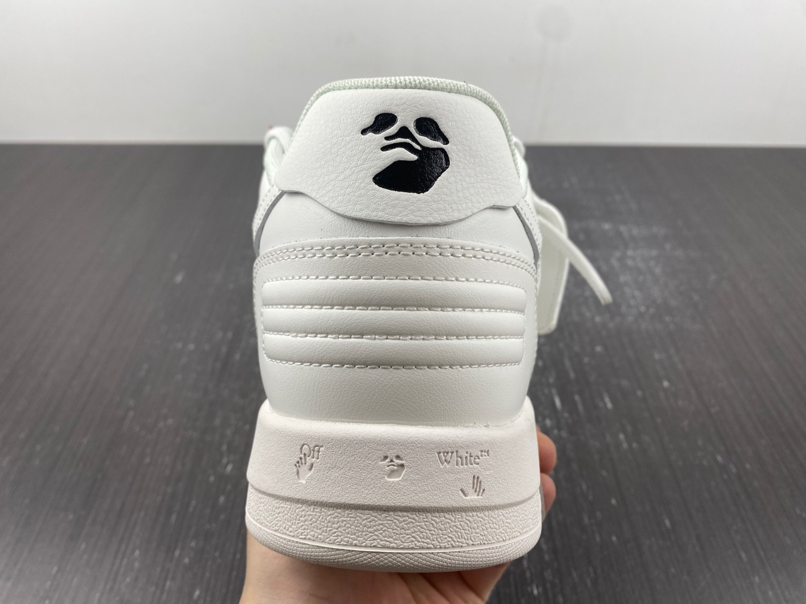 Off-White c/o Virgil Abloh