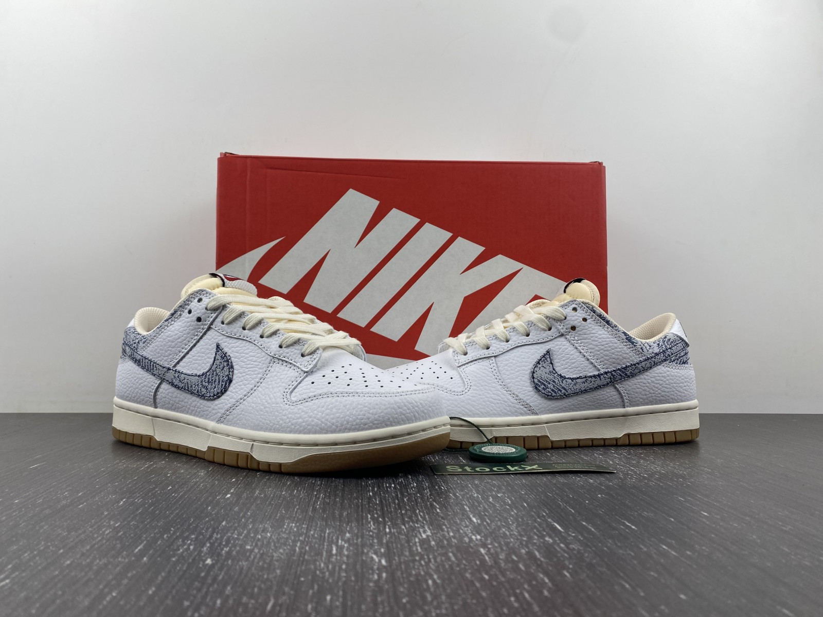 Nike Dunk Low Washed Denim FN6881-100