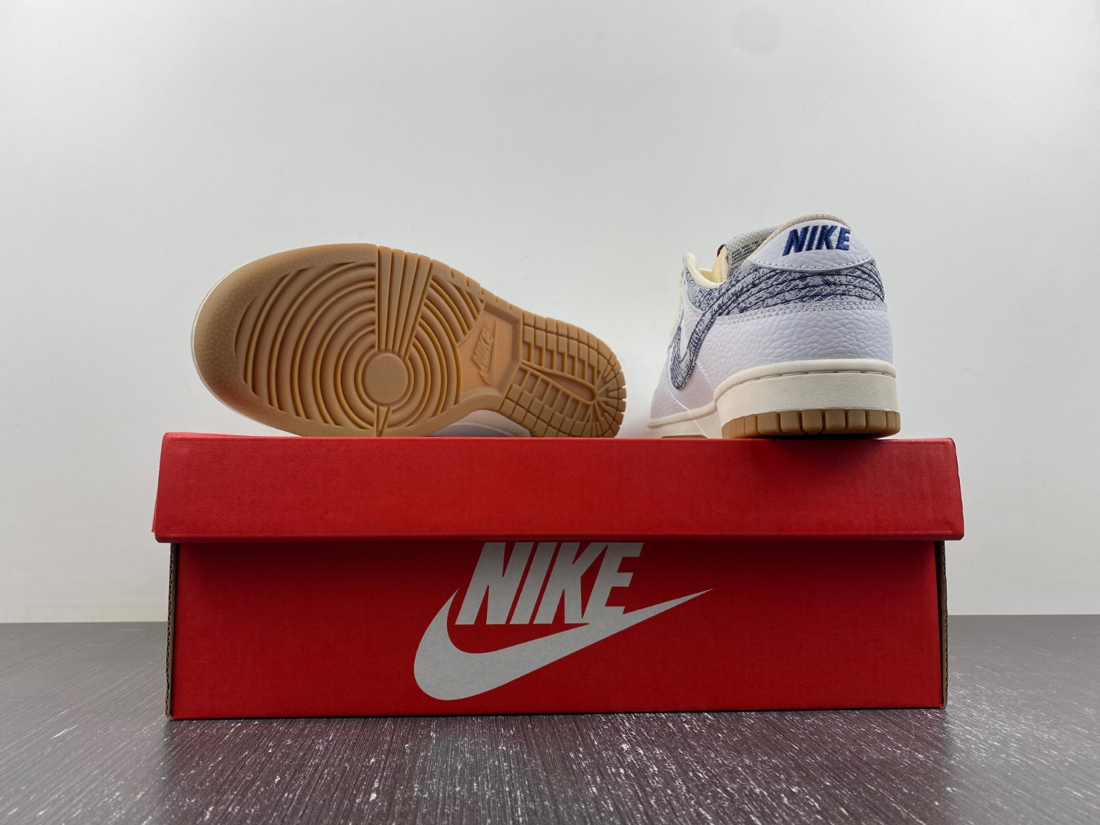 Nike Dunk Low Washed Denim FN6881-100