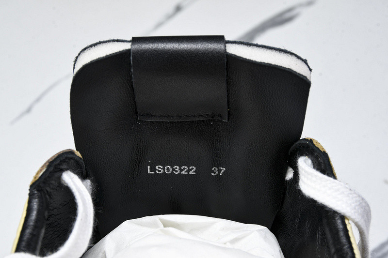 Loewe Ballet Runner