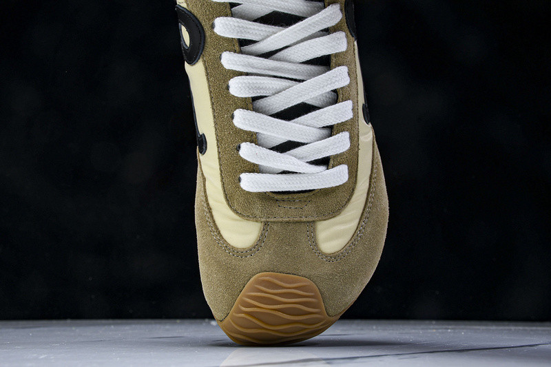 Loewe Ballet Runner