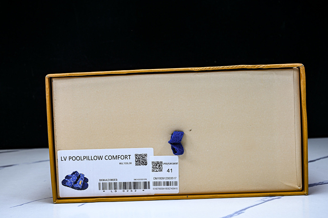 LOU1_TON SLIPPERS