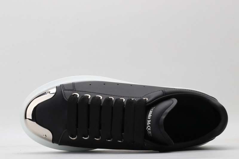 ALEXANDER MCQUEEN SNEAKER