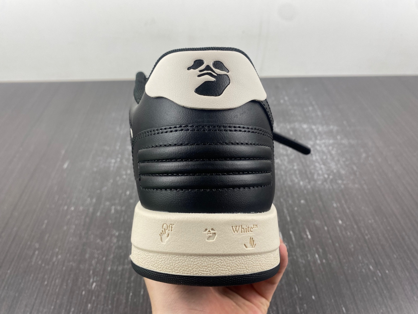 Off-White c/o Virgil Abloh