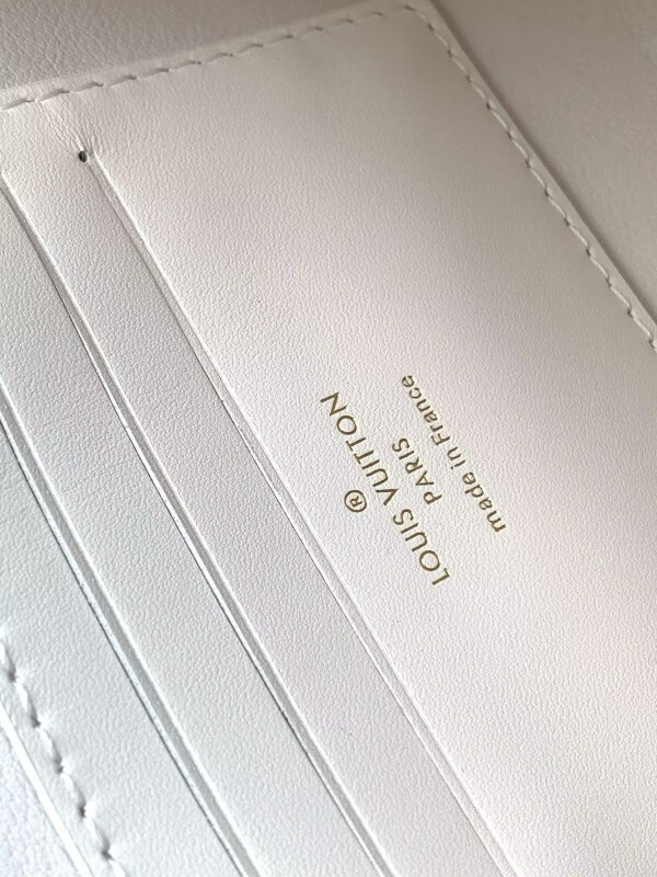 Louis Vuitton Wallet On Chain Capucines