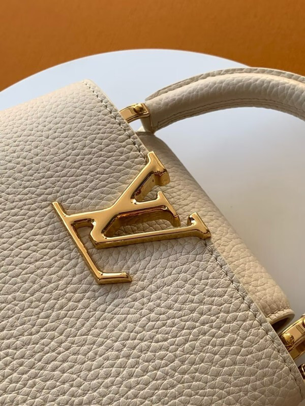LV capucines Mini