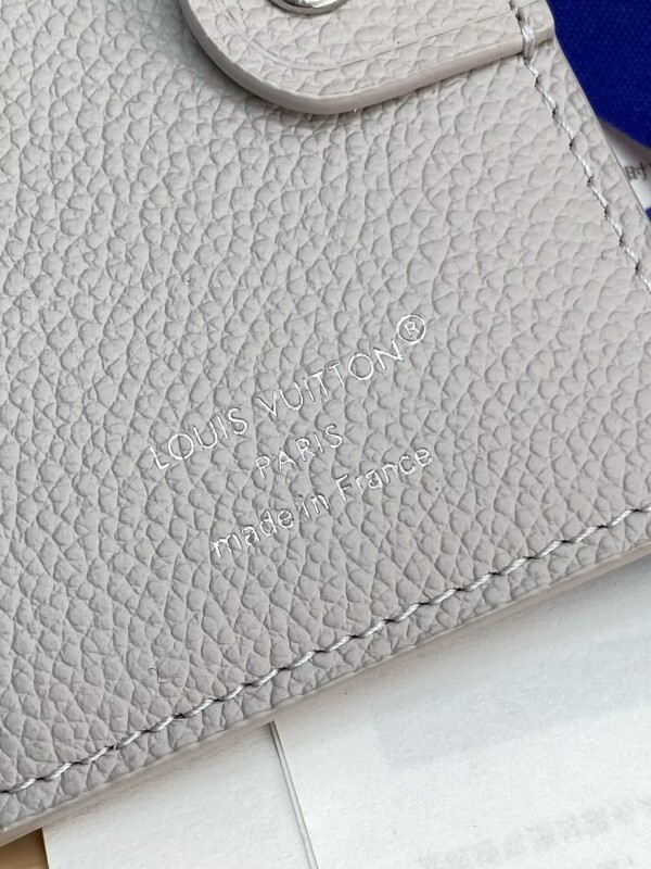 Lisa Wallet Bicolor Monogram Empreinte Leather