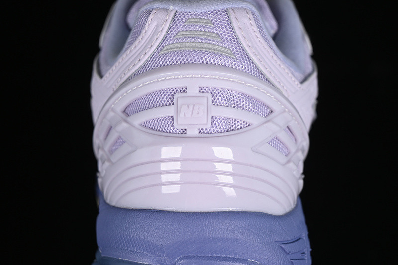 New Balance 1906R