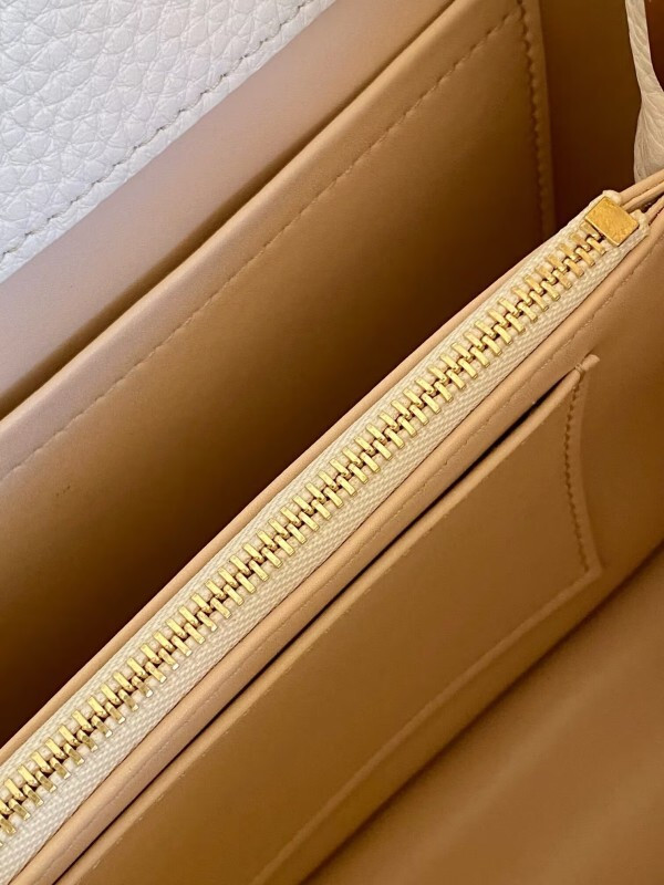 LV capucines