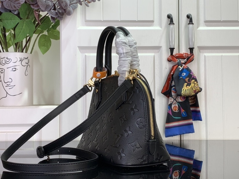 l0vis Vvtt0n alma bb bag