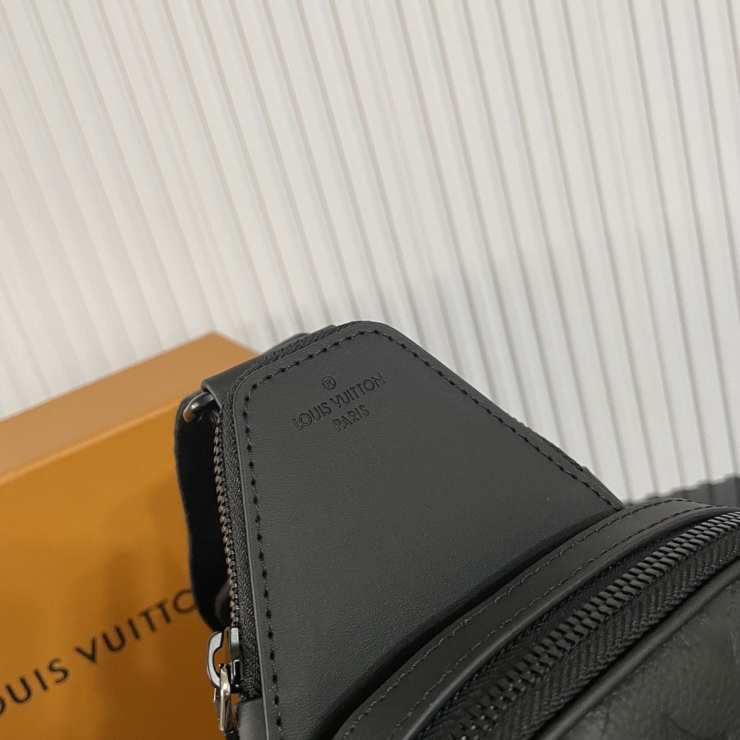 LV Avenue Slingbag PM Taurillon Monogram M2A354