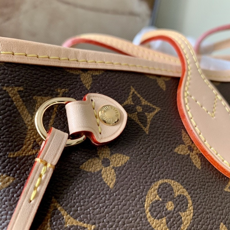 LV NEVERFULL PM TOTE BAG