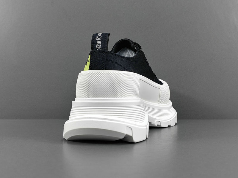 ALEXANDER MCQUEEN SNEAKER
