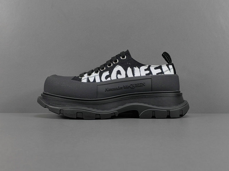 ALEXANDER MCQUEEN SNEAKER