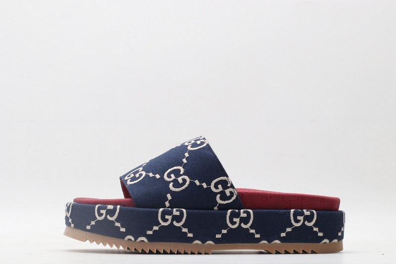 GUC LEATHER SLIDE