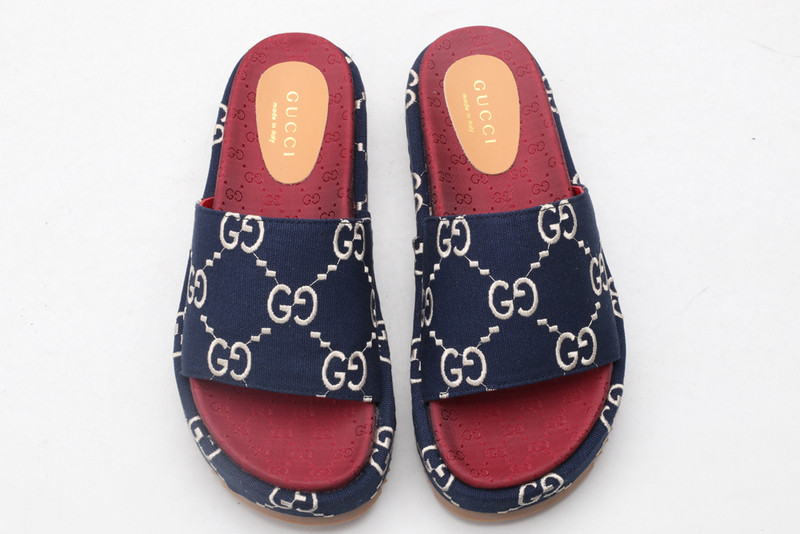GUC LEATHER SLIDE