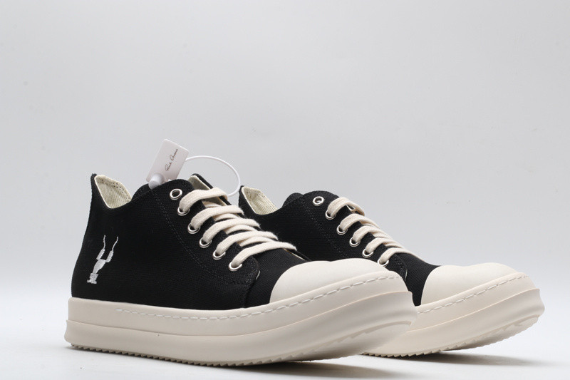 RICK 0WENS SNEAKERS