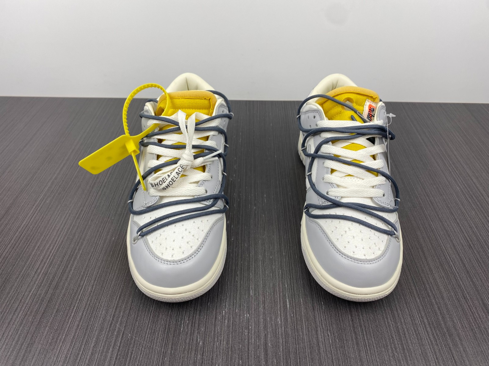 NIKE DUNK LOW OW LOT 41 OF 50 DM1602-105