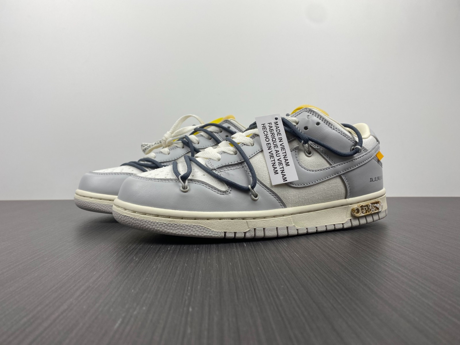 NIKE DUNK LOW OW LOT 41 OF 50 DM1602-105