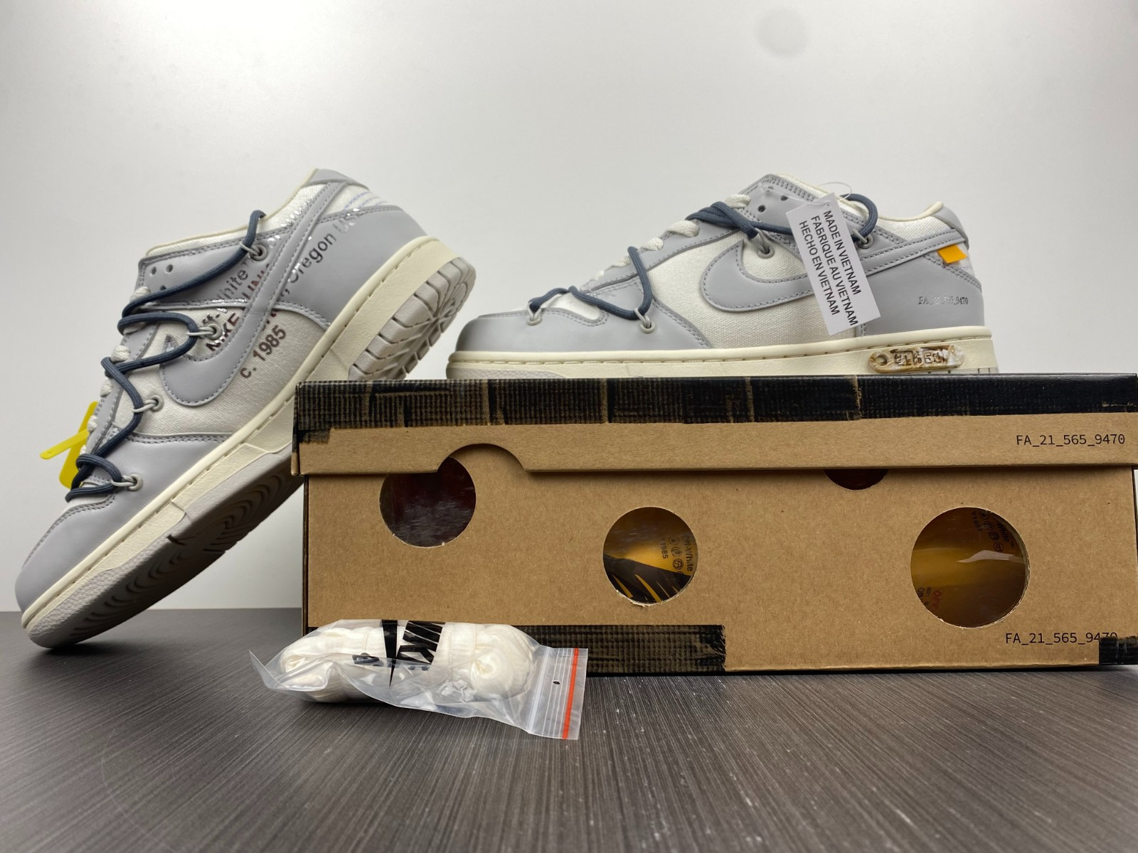 NIKE DUNK LOW OW LOT 41 OF 50 DM1602-105