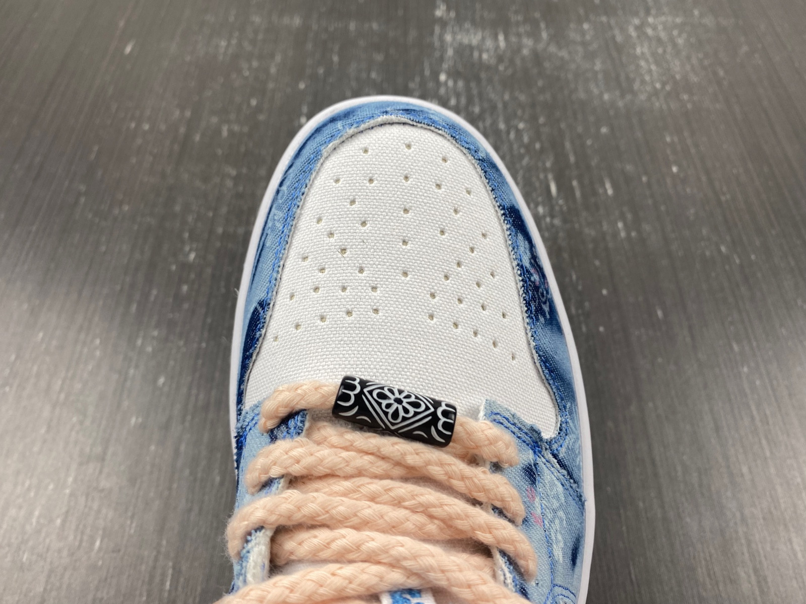 Jordan 1 Low Washed Denim (GS) DM8947-100
