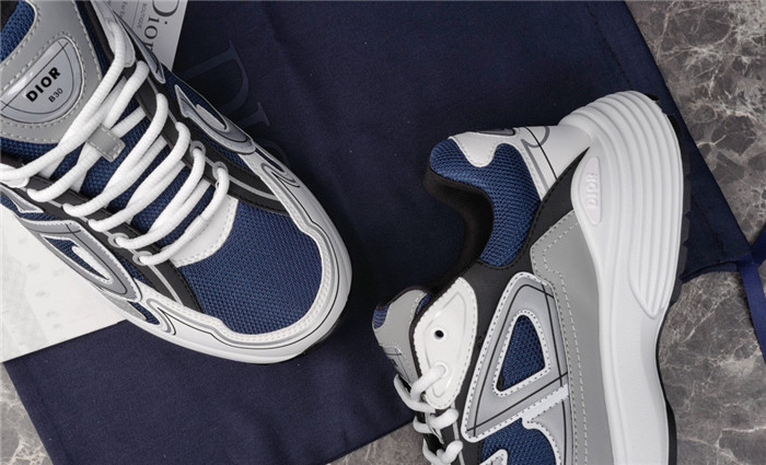 DR B30 SNEAKER