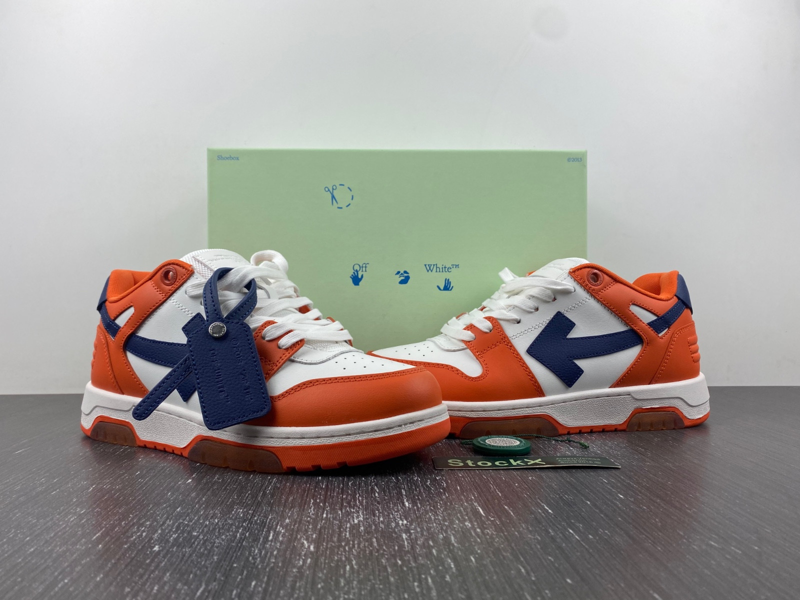 Off-White c/o Virgil Abloh