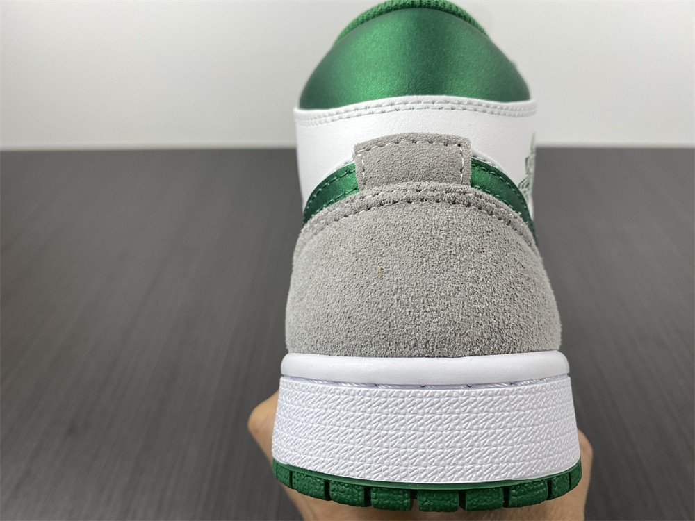 Jordan 1 Mid Grey Green DC7294-103