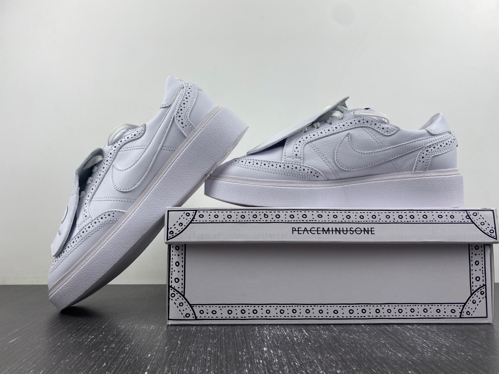NIKE AIR FORCE 1 G-Dragon x Kwondo 1