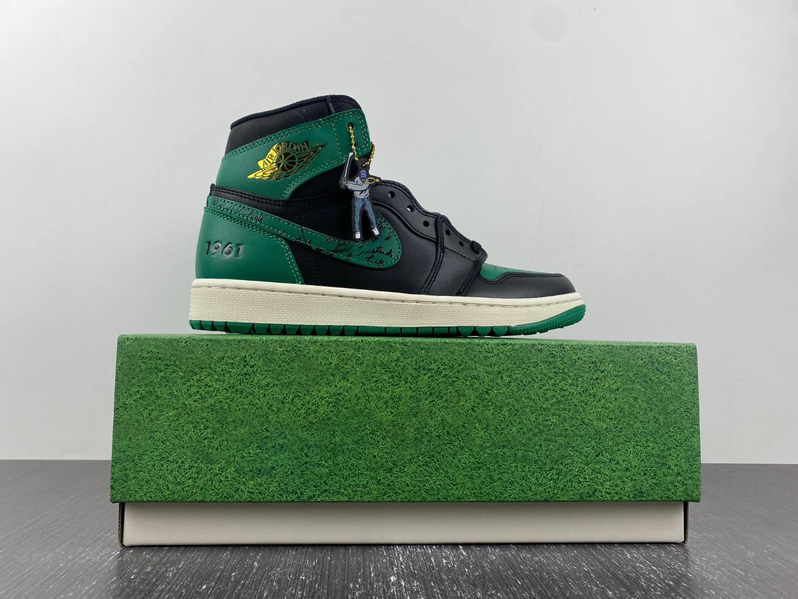 Eastside Golf x Air Jordan 1 Golf "1961" FJ0849-001
