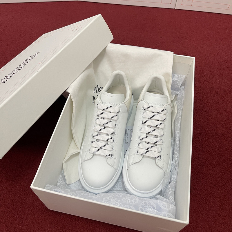ALEXANDER MCQUEEN SNEAKER