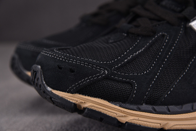 New Balance 1906R