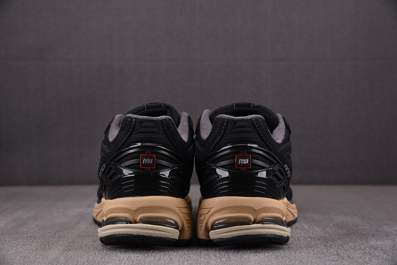 New Balance 1906R
