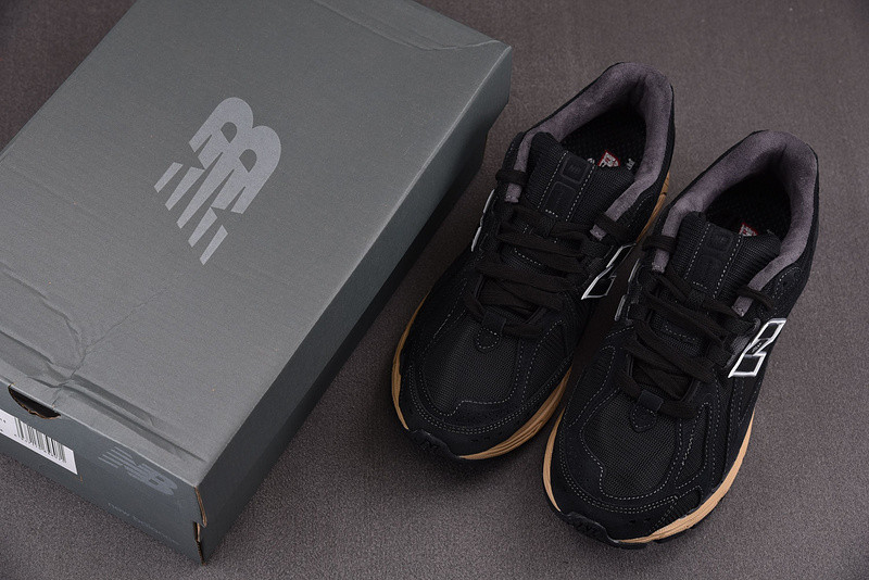 New Balance 1906R