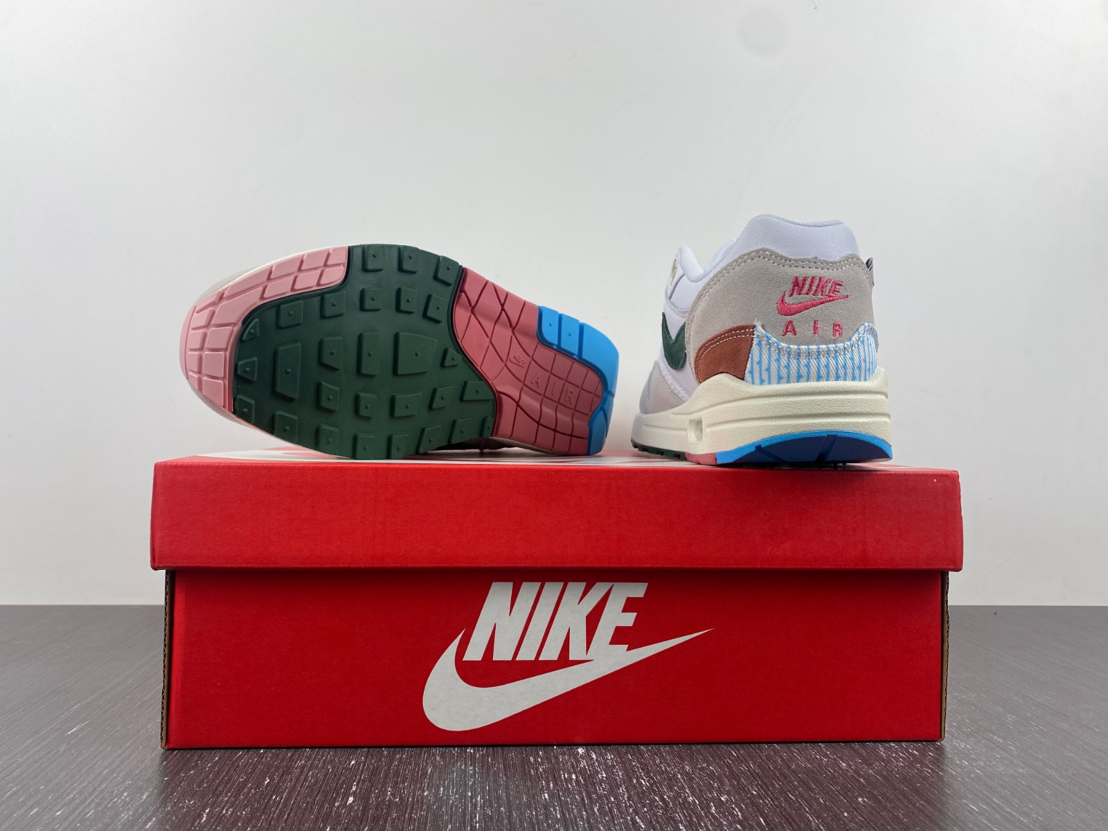 Nike Air Max 1 WMNS "All Petals United" FQ0256-131