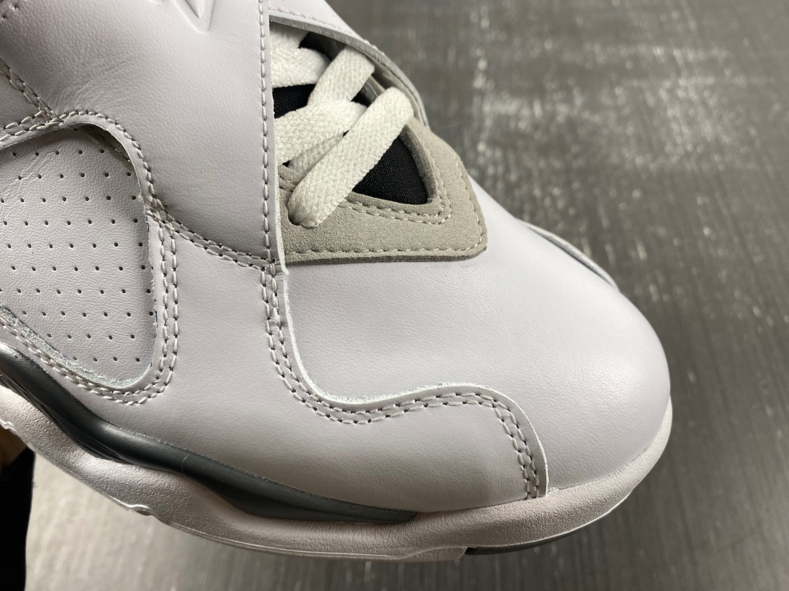 Air Jordan 8 Retro
