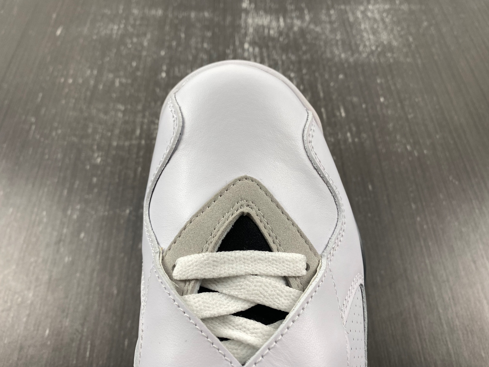 Air Jordan 8 Retro