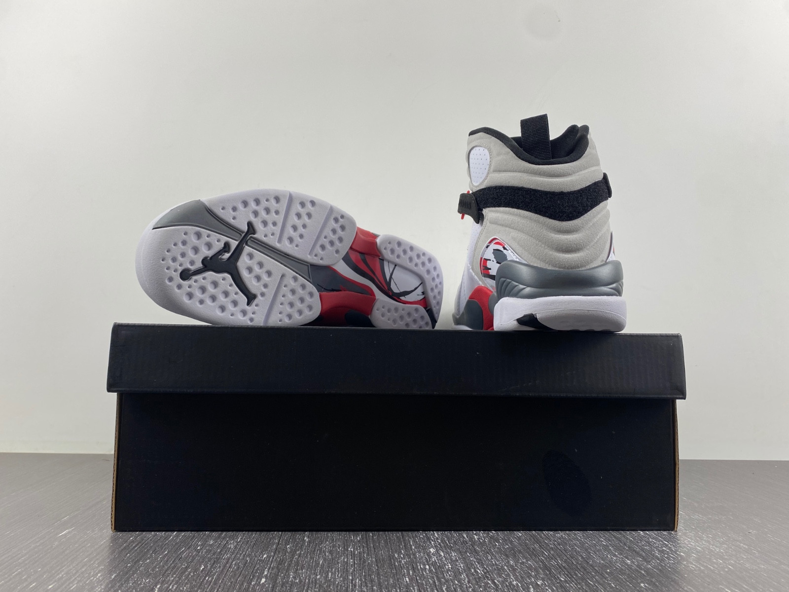 Air Jordan 8 Retro