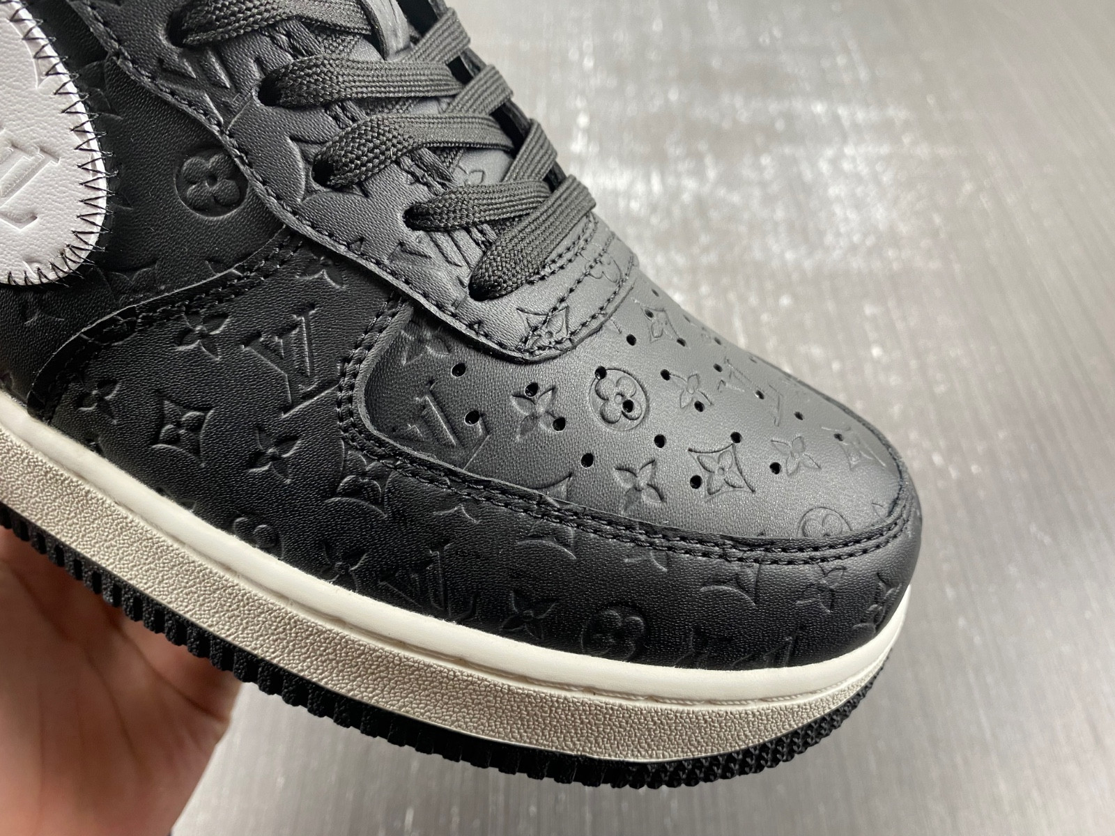 NIKE AIR FORCE 1 LOW BY VIRGIL ABLOH
