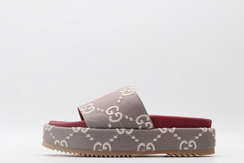 GUC LEATHER SLIDE