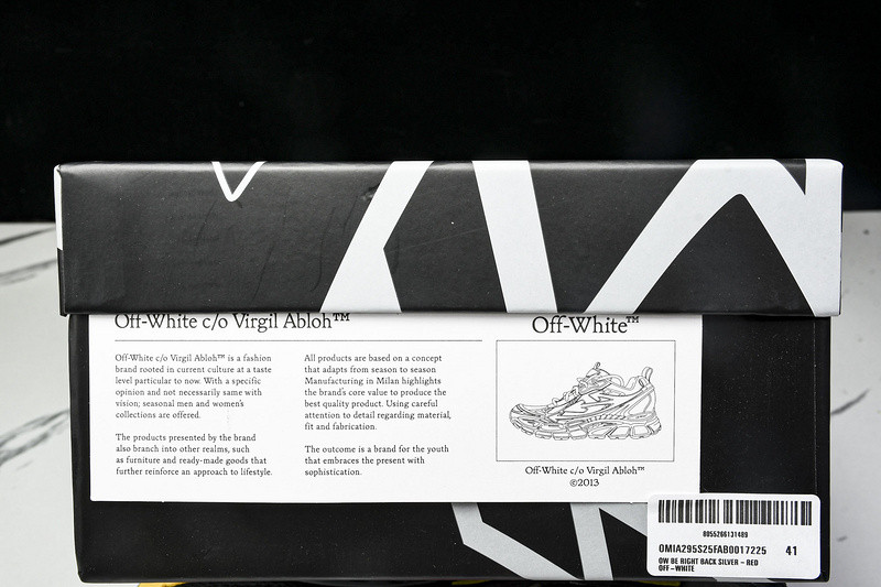 Off-White c/o Virgil Abloh